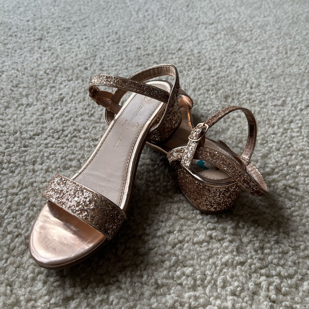 Glitter shoes